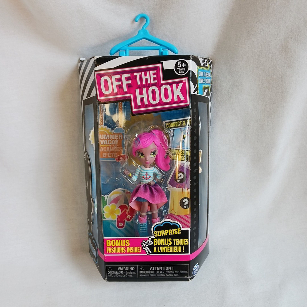 Spin Master Off The Hook Vivian Fashion Doll